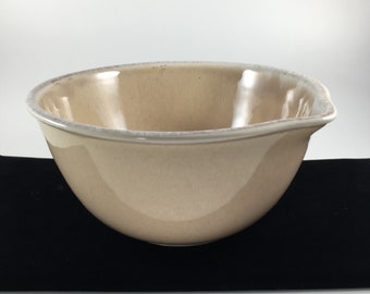 Hull Tawny Ridge ~ Mixing Batter Bowl ~ Tan Drip ~ 8” Lip ~ Art Pottery ~ USA ~ Gift