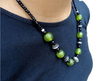 African necklace - translucent glass beads - nec18