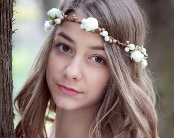 Rustic Wedding flower crown, White Roses Flower head wreath, bridal flower tiara, white flowers hair accessory, woodland wedding, headpiece