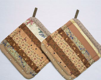 Brown Strippy, Quilted Insulated Pot Holders, Set of 2, Hot Pad, Trivet, Potholder, For the Kitchen, For the Cook,