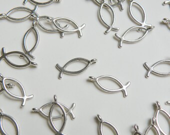 10 Christian Jesus Fish Ichthys charms antique silver 20x8mm PLF0394Y