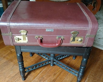 American Voyager Luggage, vintage luggage, vintage 1950's luggage, retro 1950's luggage, retro suitcase, small retro luggage, vtg suitcase