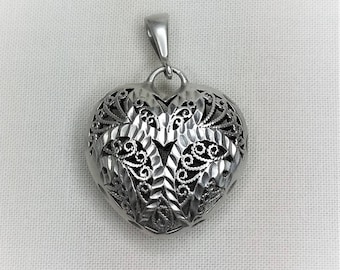 Silver Filigree Puffed Diamond Cut Heart Pendant