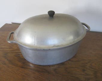 Majestic Cookeware, cast aluminum oval roaster with lid, farmhouse kitchen, oval roasting pan, vintage cookware, roaster with lid,