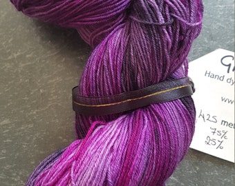 Hand dyed BFL sock yarn 100g .Granite and Heather