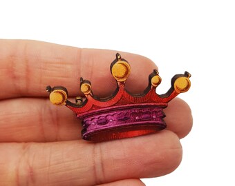 Crown Brooch Pin Badge Queen of Hearts Royalty Alice in Wonderland Lewis Carroll John Tenniel Brooch Pin Jewellery Gift For Her