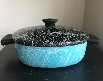 Vintage Aqua Enamelware Serendipity Spaghetti Pattern Midcentury Pot with Lid