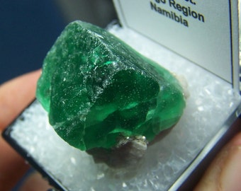 Namibia Green Fluorite crystal cube specimen - perky box mineral mount - cube formations - coyoterainbow display box Erongo Karibib K33