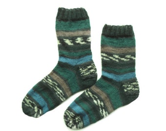 Thin knitted wool socks, Knit Unique socks, Winter wool socks, House socks, gift for mom, green, Cozy ankle socks, Knit footwear, Art socks