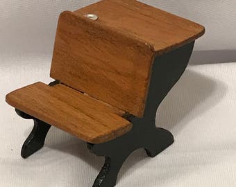 Dollhouse Miniature 1" Scale Old Fashion School Desk