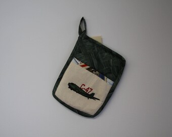 C-47 WWII Aircraft Pot Holder