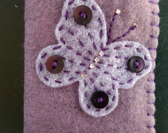 Felt and embroidered needle tidy