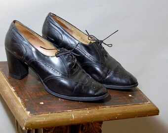 Vintage 1930's 1940's black leather made in Italy chunky heels size 39 1/2
