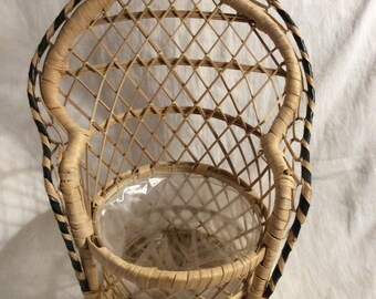 Vintage Wicker Rattan Round High Back Peacock Chair Planter or Doll Chair. Clean, Never Used. Doll Display. Small Animal Photo Op