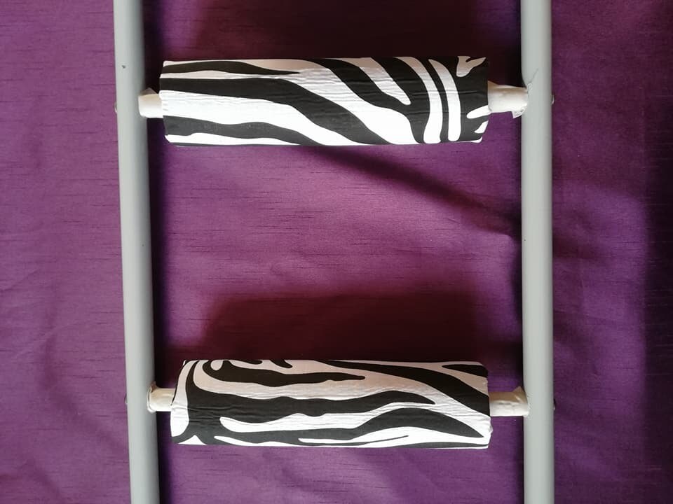 ZEBRA PRINT RUNGEEZE™ Padded Bunk Bed Ladder Rung Covers.