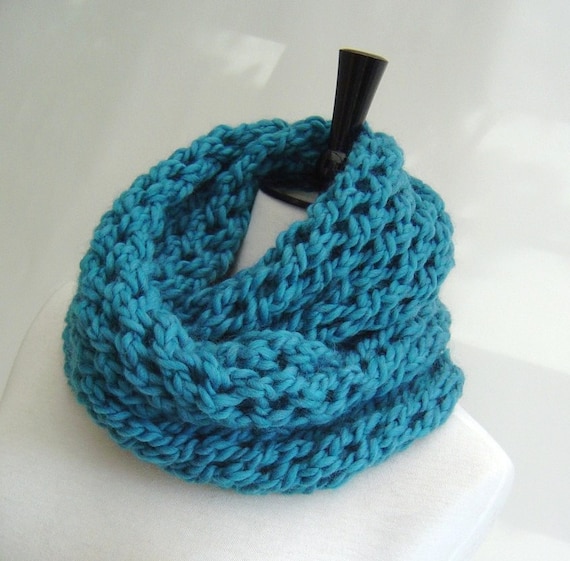 Knitting pattern Infinity Scarf quick and easy beginner scarf