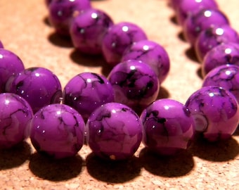 20 black glass beads marbled-10 mm - purple - mottled - PF17