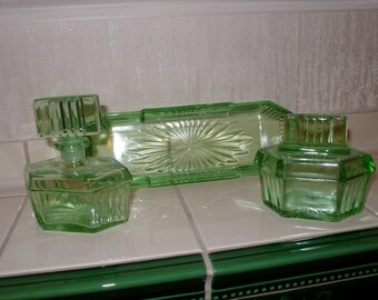 Crystal Pressed Glass Vanity Set Complete/Vanity set /Art Deco Vanity set/Dressing table Vanity set. Toiletten Set Frisiertisch Garnitur