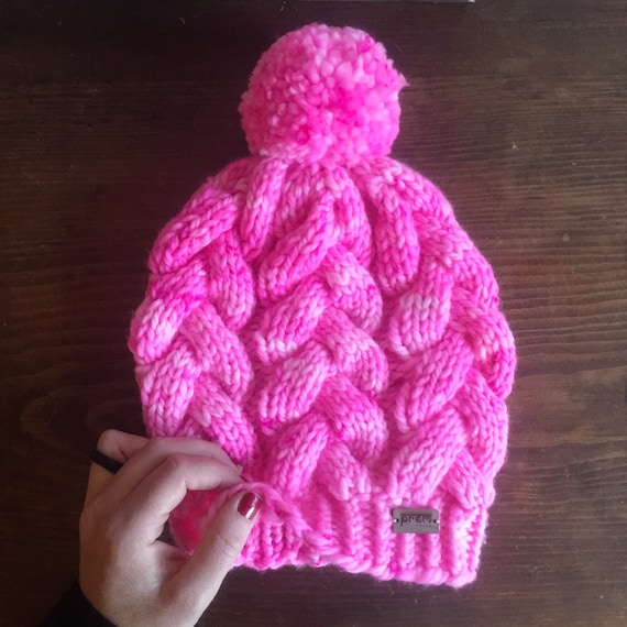 KNITTING PATTERN: Braided cable beanie