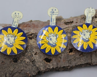 3- Bordens Milk Elsie the Cow Tin Lapel Button Pins