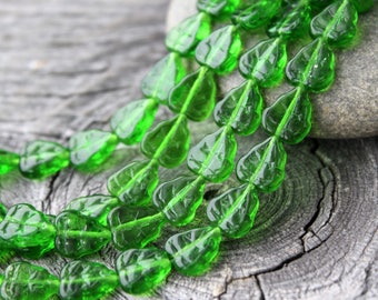Glass Leaf Beads 25Pc, 8х10mm Czech Glass Beads, Green Glass Leaves