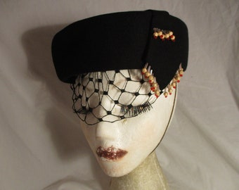 Debutante Julius Garfinckel & co felt hat