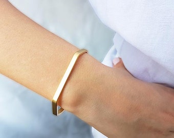 Gold cuff bracelet, Minimalist gold bracelet, Stacking cuff, Gold bangle bracelet, Skinny bracelet, Band bracelet, Everyday bracelet