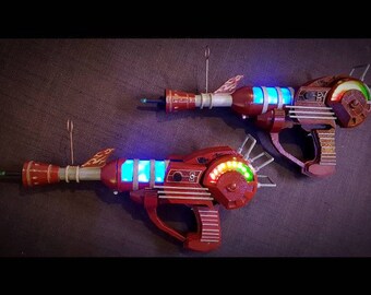 SALE! Ray gun - Call of Duty zombies - raygun cod replica - 3d printed - Cosplay
