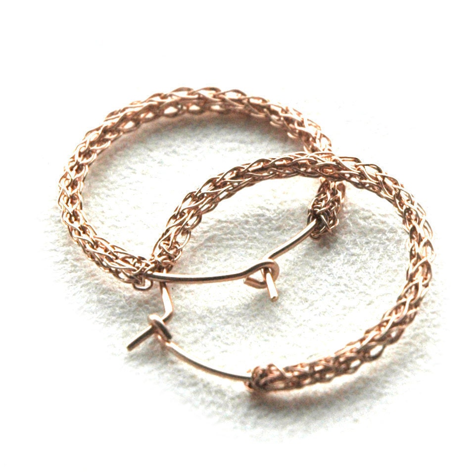 ROSE gold Creolen, gehäkelte rose gold Schmuck, Mittel Reifen, rose gold Creolen, Draht Ohrringe-Gypsy böhmischen Häkelmode ROSE gold Creolen, gehäkelte rose gold Schmuck, Mittel Reifen, rose gold Creolen, Draht Ohrringe-Gypsy böhmischen Häkelmode