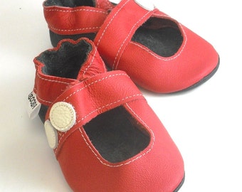 Red baby shoes | Etsy