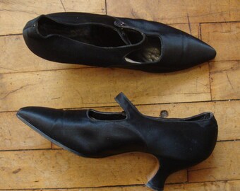 Vintage Antique Edwardian 1920's Black Silk Pumps Shoes * Size 5.5