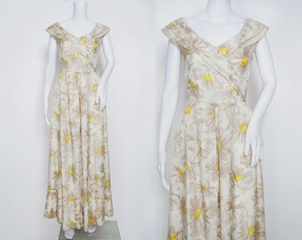 1940s Ivory Taffeta Dress with Daisy Print