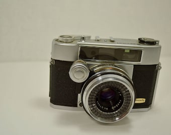 Vintage 1950's Beauty Beaumat Range Finder Camera - Made in Japan