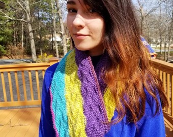 Wonderful lightweight cowl in bright spring colors.