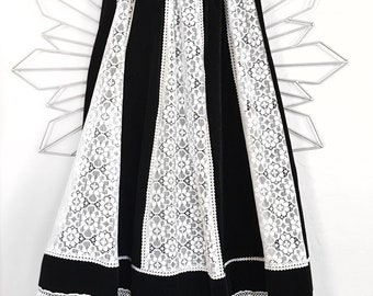 1970's Lace Velvet Prairie Skirt Gunne Sax Style Black White Vintage Flowy Festival