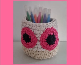 Nursery art child - office - OWL pencil holder - crochet
