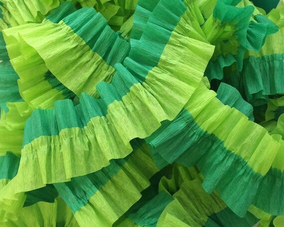Light And Emerald Green Ruffled Crepe Paper Streamers 36