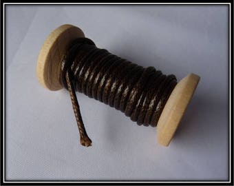 5 meters of 1.5 mm Brown polyester cotton