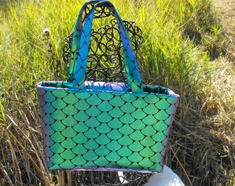 Color Changing Iridescent Mermaid Scale Hangbag