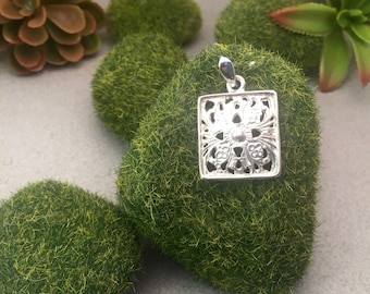 Cast pendant in 925 Sterling Silver