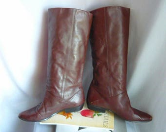 Vintage Leather SLOUCH Knee Boots / Size 6 .5 Wide Eu 37 UK 4 / NATURALIZERS Flat Pixie Pirate Cuff / made in Brazil Dark Brown