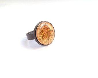 Shiny vintage button ring "Luludja"