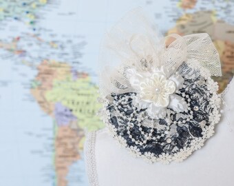 Elegant Formal Event Mother of the Bride Prom Dinner Party Vintage Style Hair Fascinator