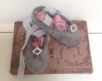 Sweet Vintage Childs Ballet Shoes