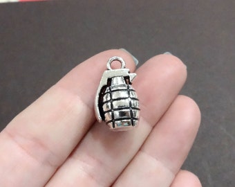 4, Grenade, Hand Grenade, Explosive, Bomb Charms (3D) 22.3x13x11.5mm ITEM:BU18