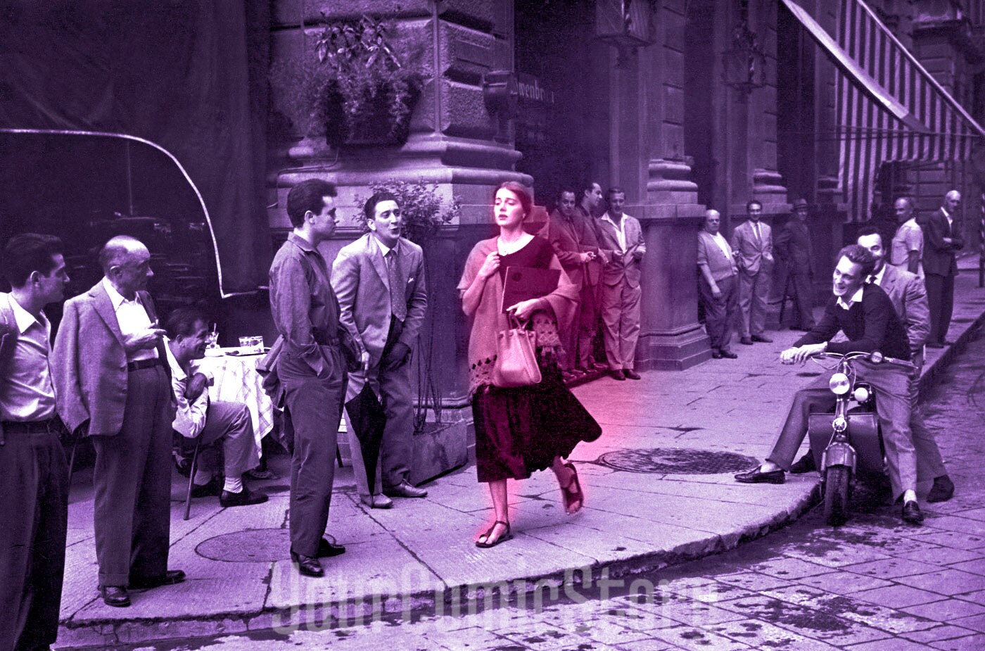 Ruth Orkin An American Girl In Italy Wall Decor Ruth Orkin An American Girl In Italy Wall Decor