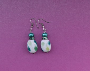 vivid green earrings, teal earrings, teal green earrings, handmade earrings, handmade gift, handmade jewellery, handmade jewelry, gift ideas