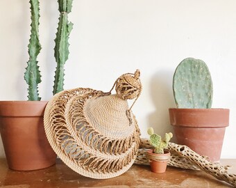 Vintage Mokorotlo Hat / African Straw Hat / Basotho