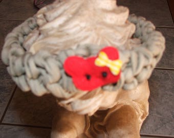 Headband or head circumference baby cream with a small decoration - handmade