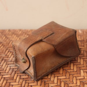 Vintage 1950s European Military Belt Single Pouch / Ammo / Medium - Dark Brown / Leather / *Steampunk*